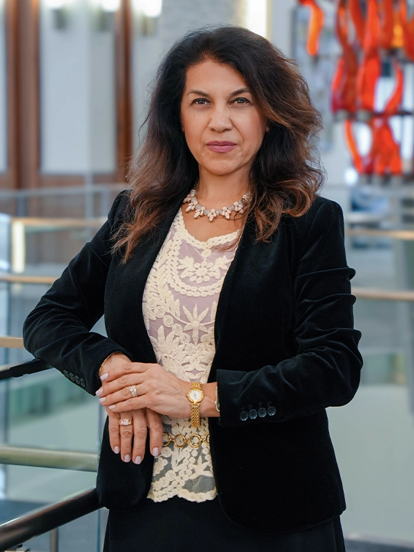 Headshot photo of a female faculty member